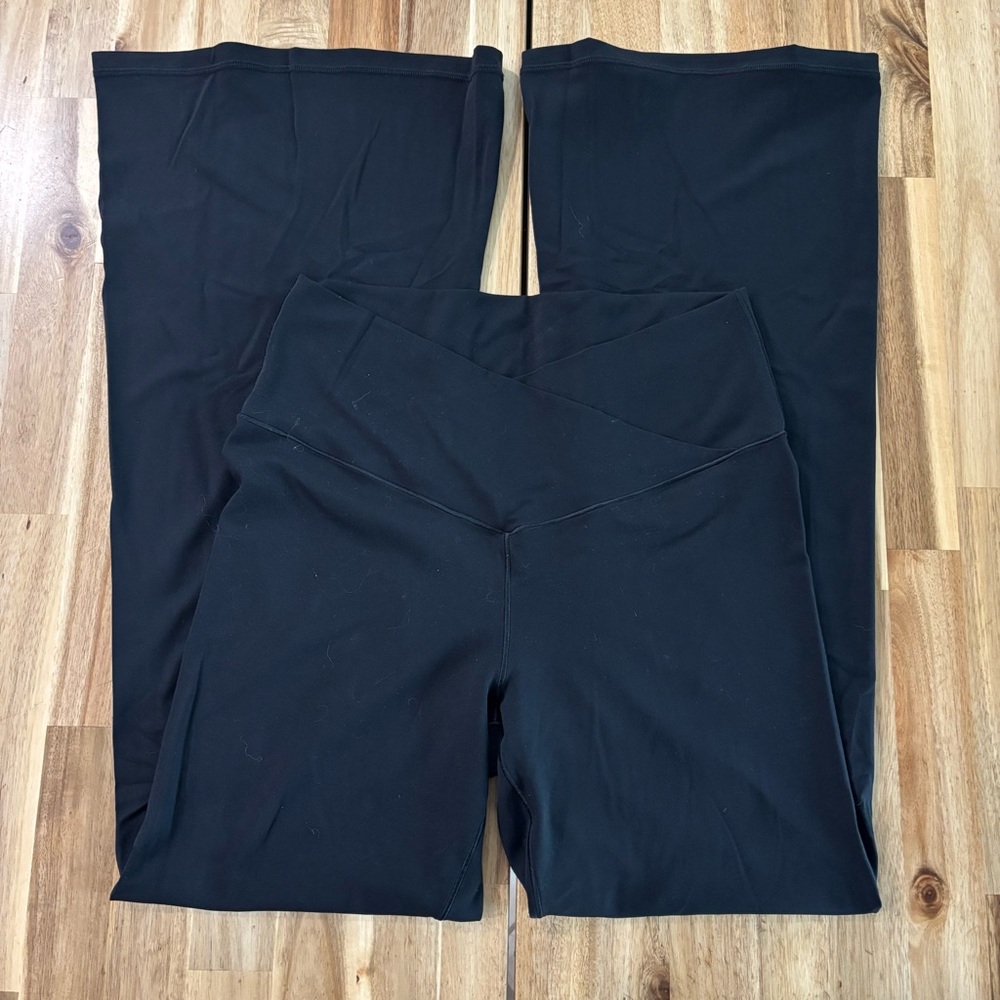 Aerie Offline- Real Me Flare Black Leggings